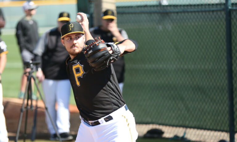 Pirates Recall Geoff Hartlieb from Indianapolis