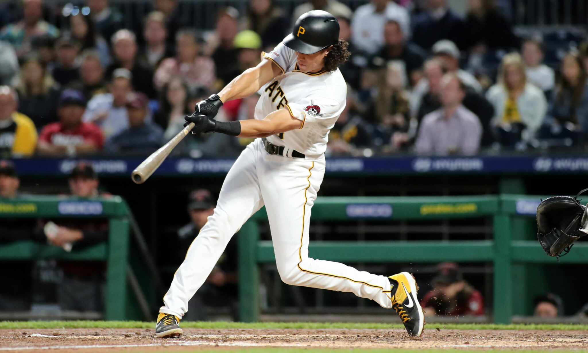 Pirates designate Jung Ho Kang for assignment