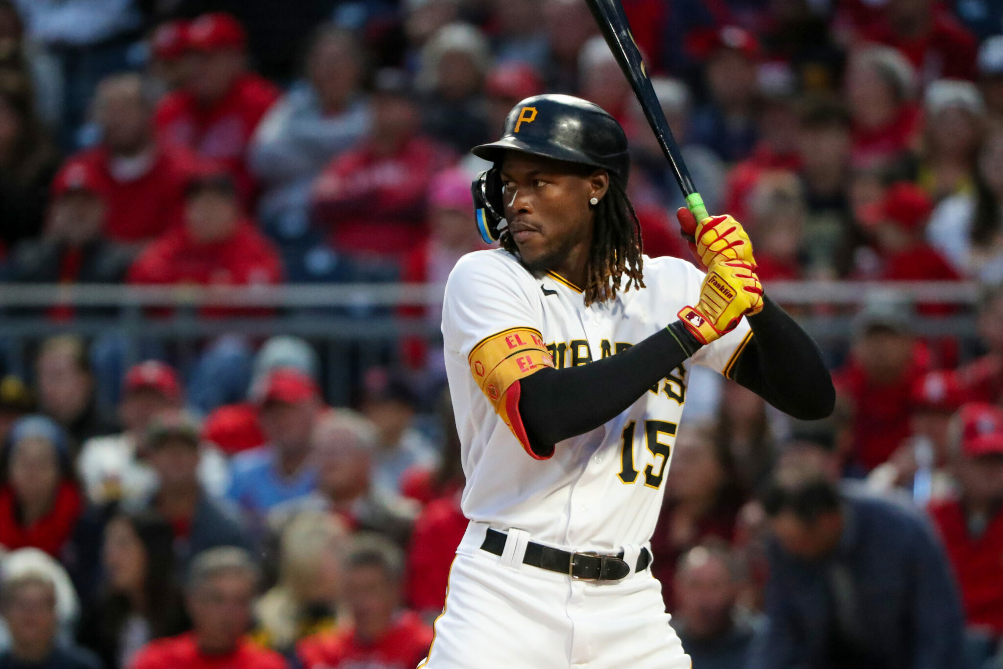 After surgery on fractured left ankle, Pirates SS Oneil Cruz
