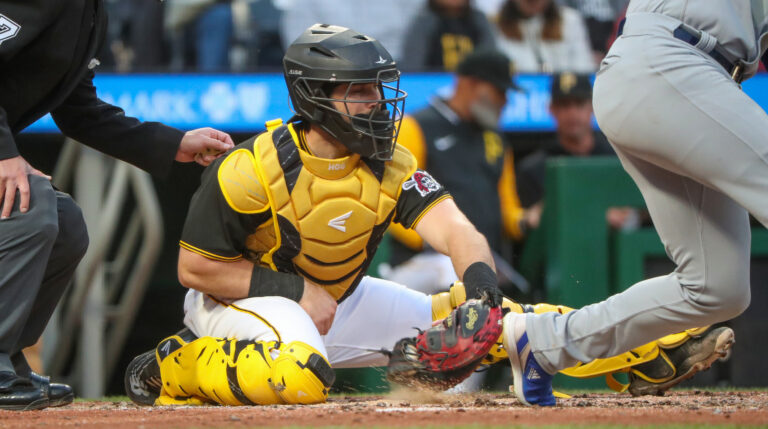 Pirates Trade Austin Hedges to the Rangers